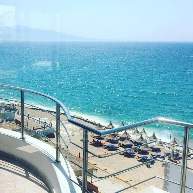 Viola Garden Restaurant Hotell 3*