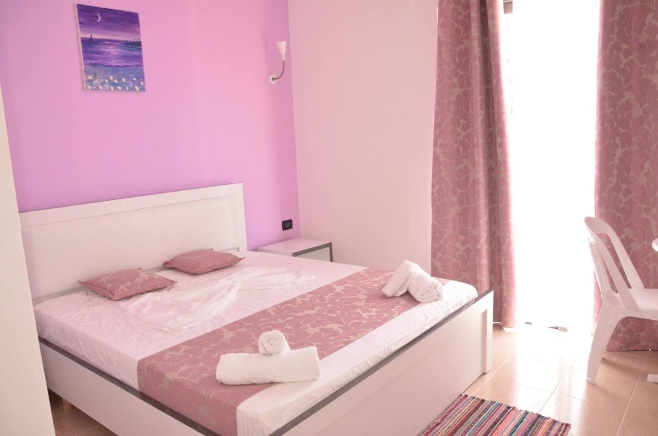 Viola Garden Restaurant Hotell 3*